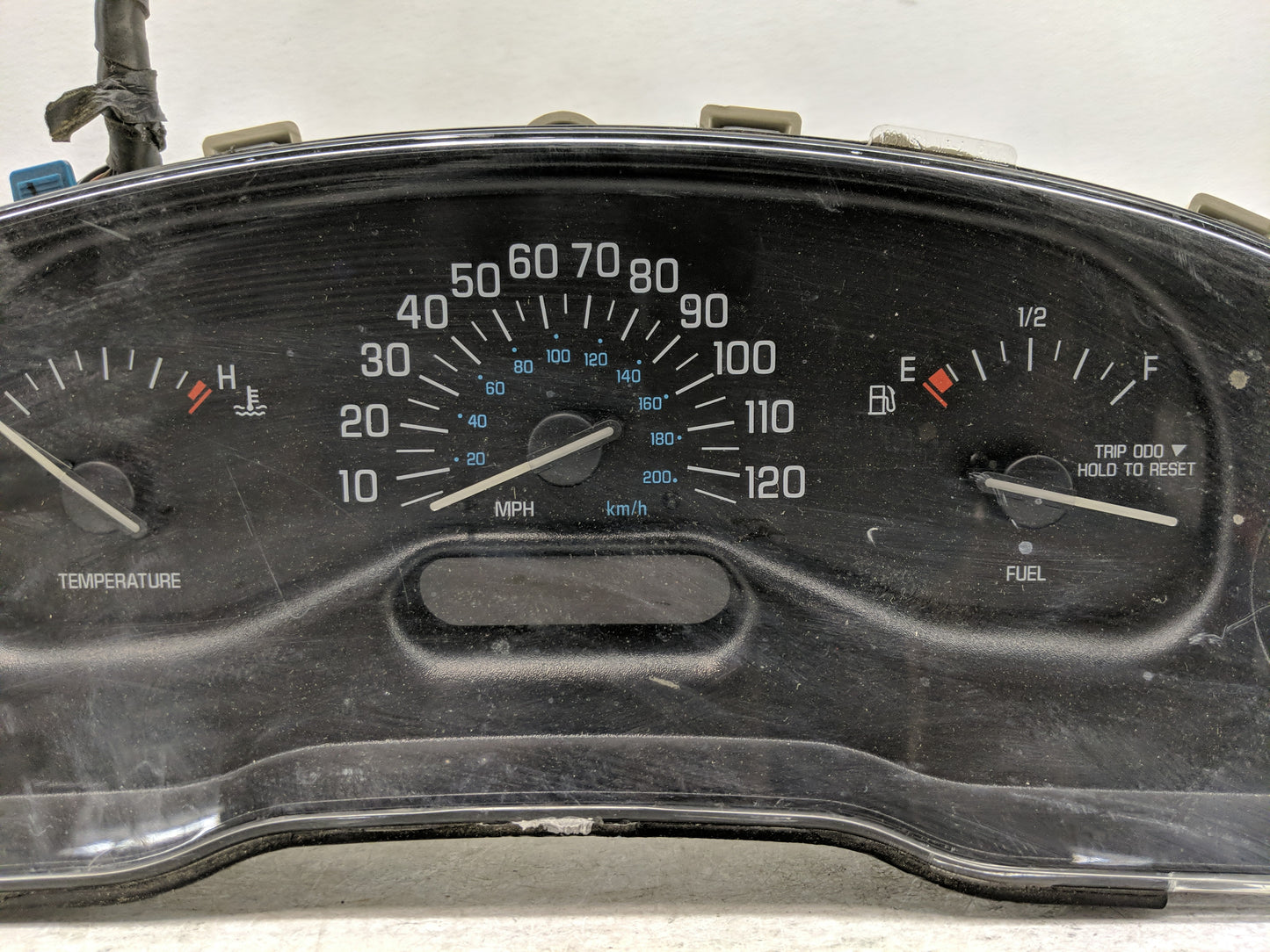 2003-2005 Buick Century Instrument Cluster Speedometer Gauges P/N:10344787 Fits Fits 2003 2004 2005 OEM Used Auto Parts - Oe
