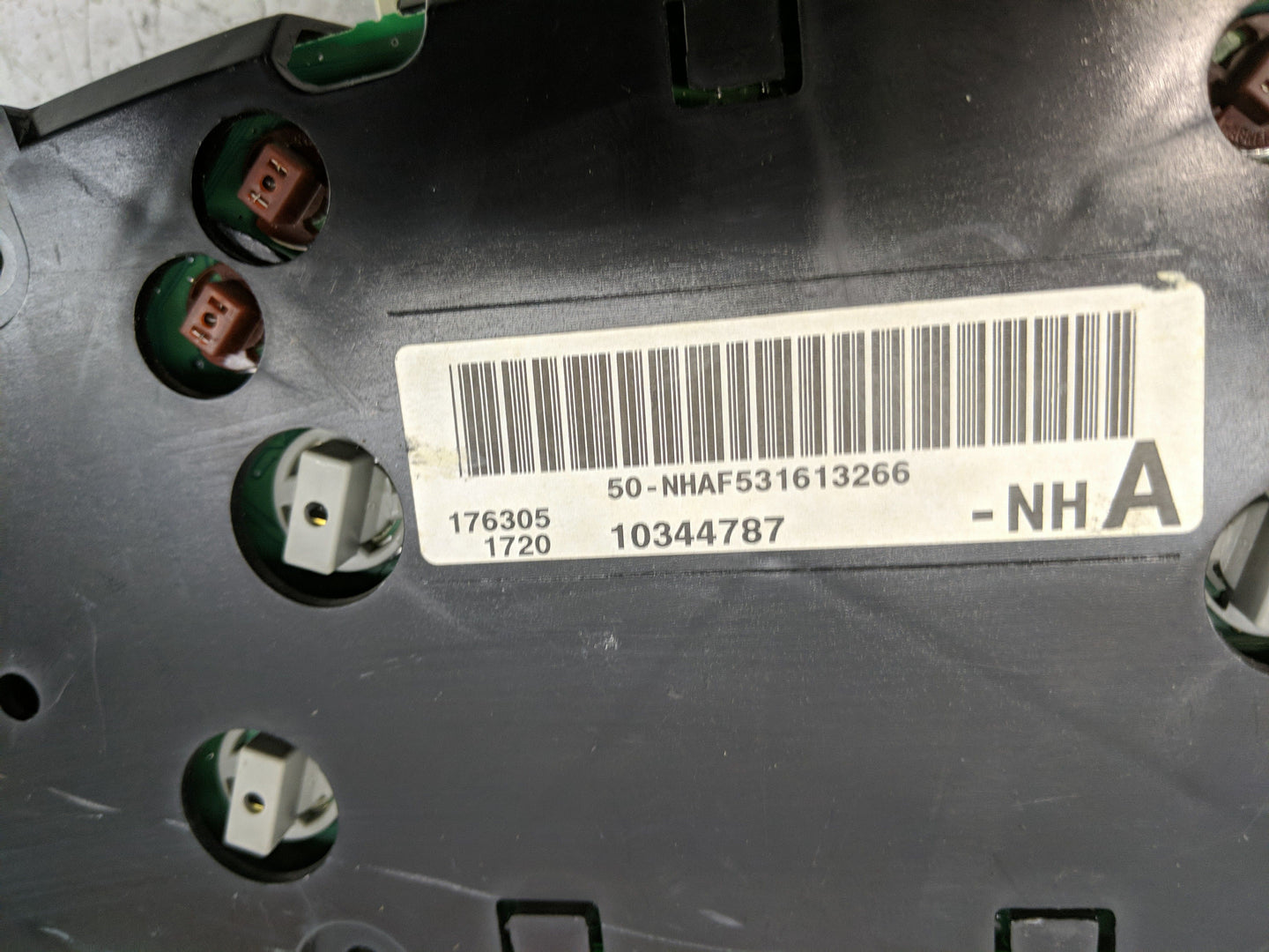 2003-2005 Buick Century Instrument Cluster Speedometer Gauges P/N:10344787 Fits Fits 2003 2004 2005 OEM Used Auto Parts - Oe