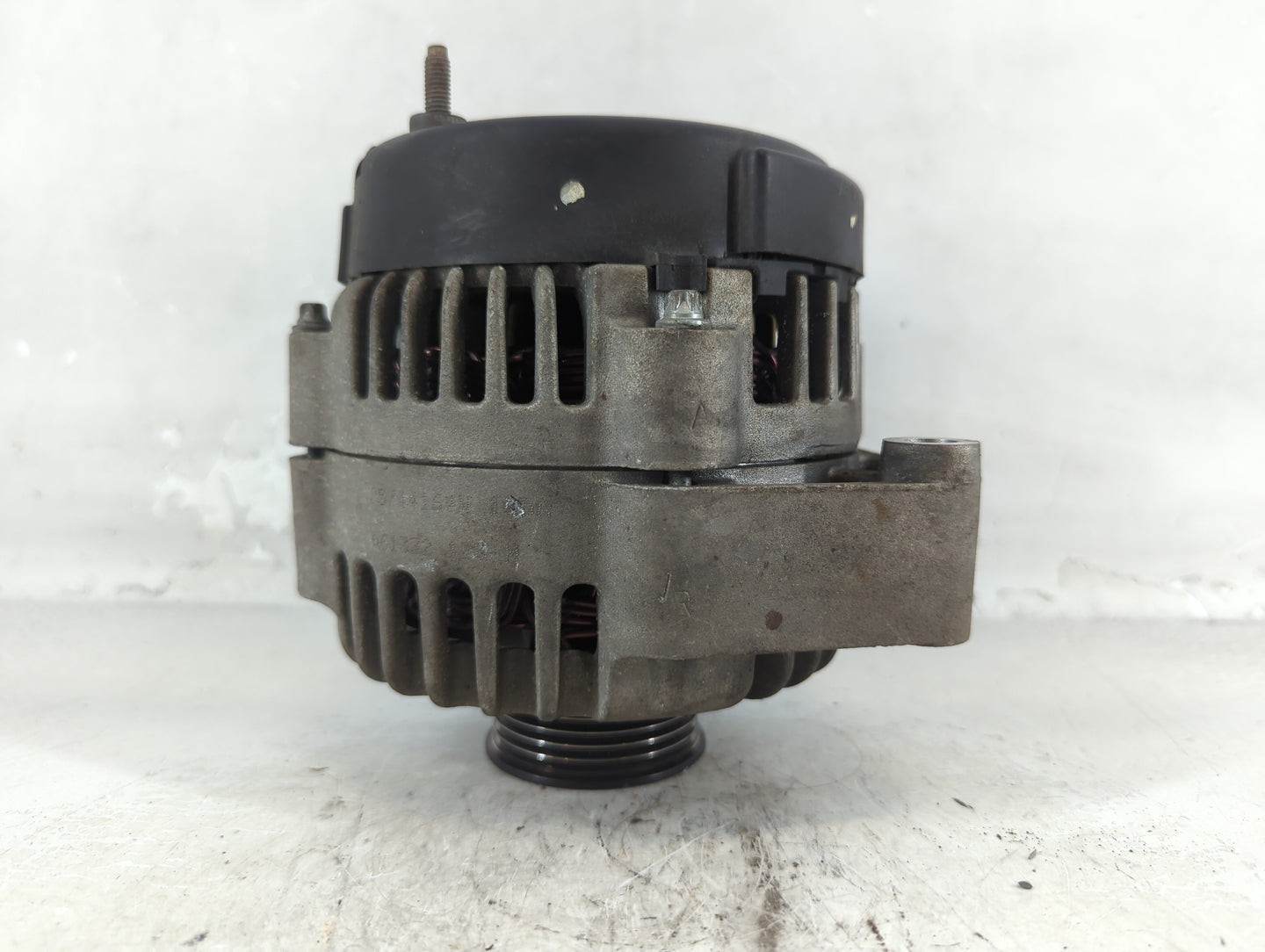 2003-2004 Buick Lesabre Alternator Replacement Generator Charging Assembly Engine OEM Fits Fits 2003 2004 OEM Used Auto Part