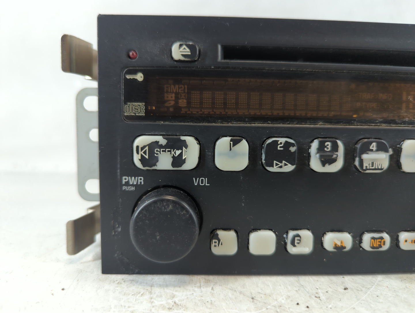 2003-2005 Buick Lesabre Radio AM FM Cd Player Receiver Replacement P/N:25734854 Fits Fits 2003 2004 2005 OEM Used Auto Parts