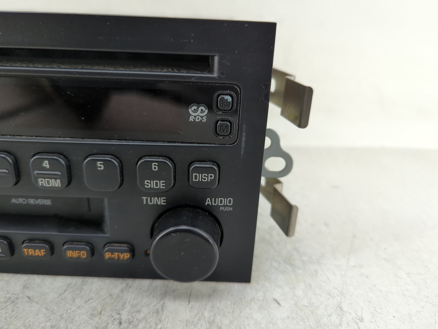 2003-2005 Buick Lesabre Radio AM FM Cd Player Receiver Replacement P/N:25734858 Fits Fits 2003 2004 2005 OEM Used Auto Parts