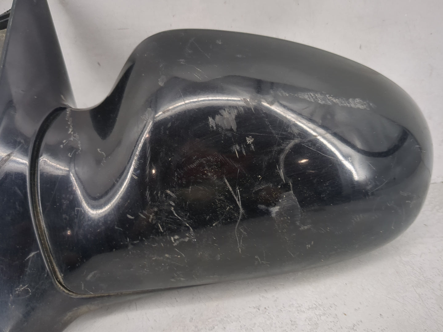 2003-2005 Buick Lesabre Driver Side View Mirror - Left Door Mirror OEM Used - Oemusedautoparts1.com