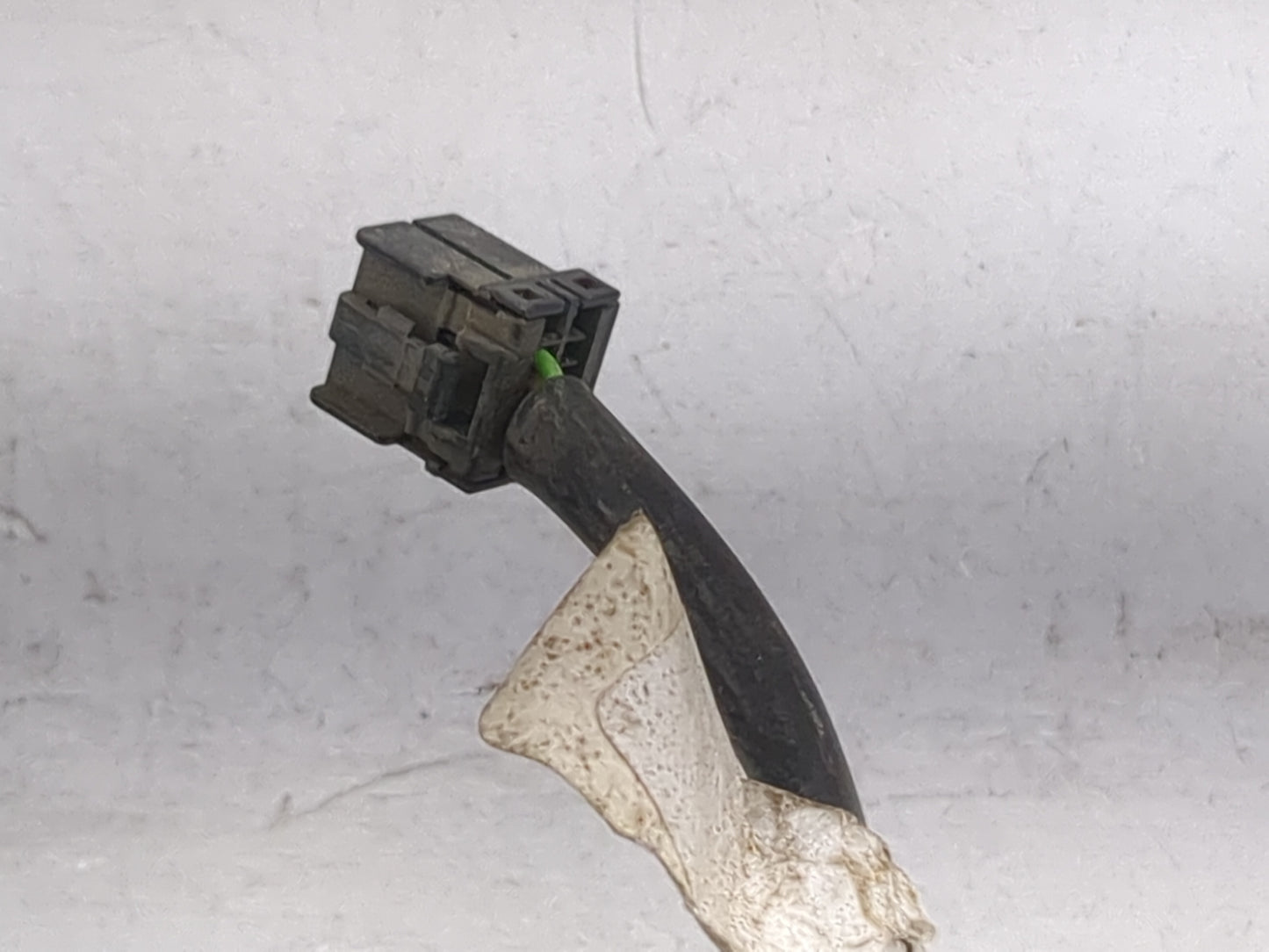 2003-2005 Buick Lesabre Driver Side View Mirror - Left Door Mirror OEM Used - Oemusedautoparts1.com