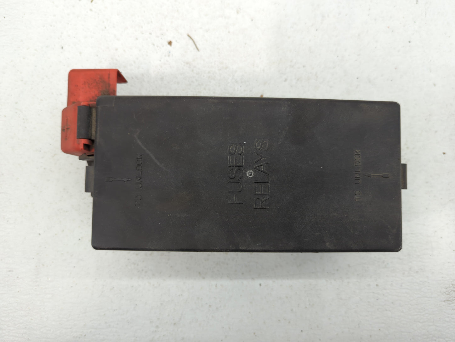 2000-2005 Buick Lesabre Fusebox Fuse Box Panel Relay Module P/N:15366341 25751053 Fits Fits 2000 2001 2002 2003 2004 2005 OE