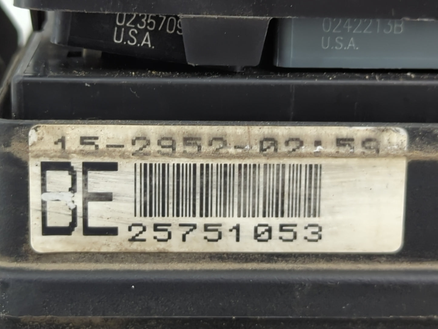 2000-2005 Buick Lesabre Fusebox Fuse Box Panel Relay Module Fits Fits 2000 2001 2002 2003 2004 2005 OEM Used Auto Parts - Oe