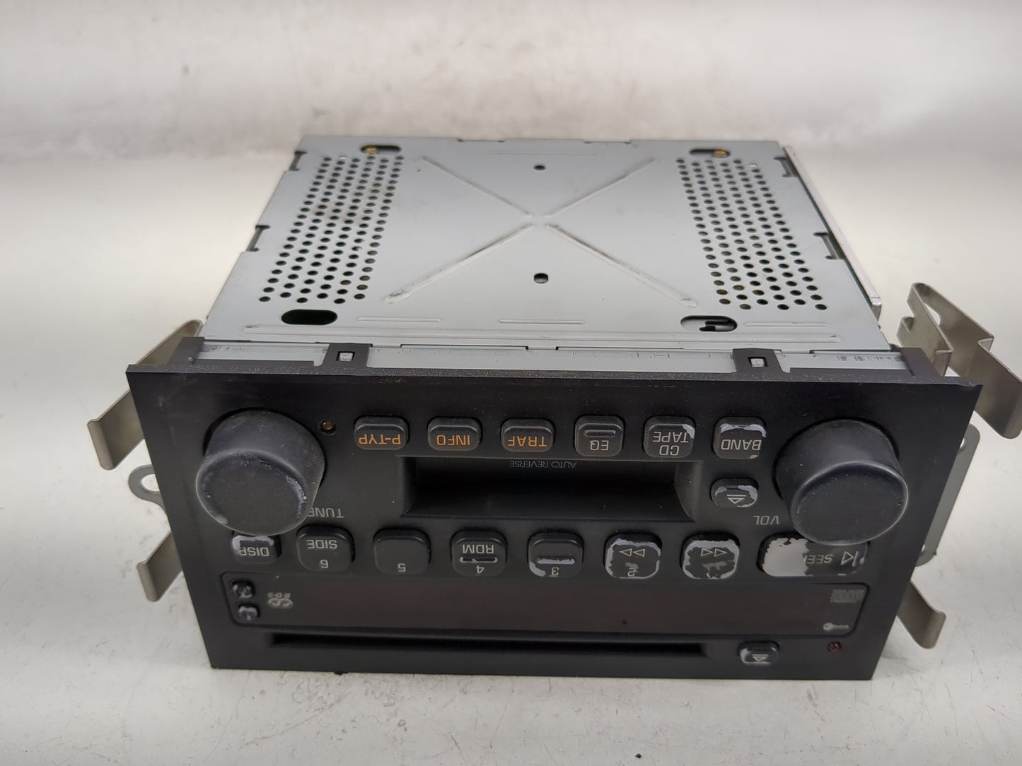 2003-2005 Buick Lesabre Radio AM FM Cd Player Receiver Replacement Fits Fits 2003 2004 2005 OEM Used Auto Parts - Oemusedaut