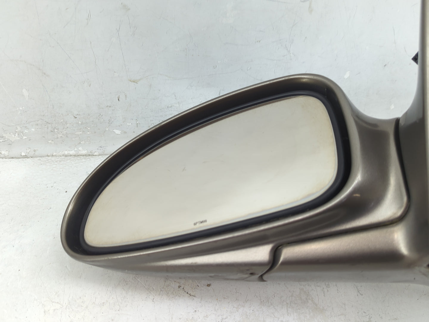 2000-2004 Buick Lesabre Driver Side View Mirror - Left Door Mirror OEM Used - Oemusedautoparts1.com