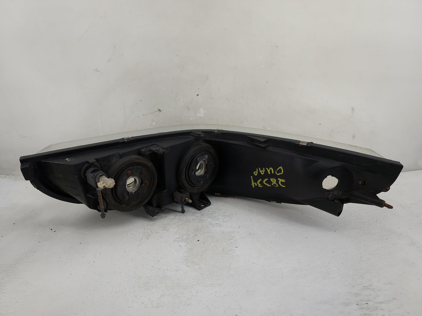1997 Buick Park Avenue Passenger Right Oem Head Light Headlight Lamp - Oemusedautoparts1.com