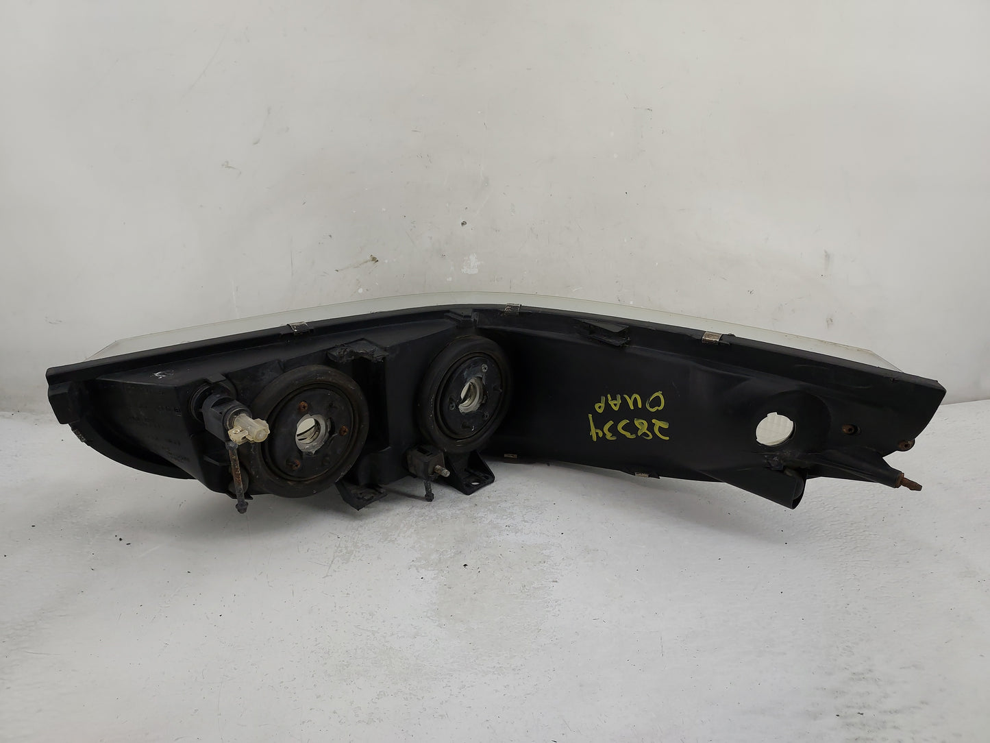 1997 Buick Park Avenue Passenger Right Oem Head Light Headlight Lamp - Oemusedautoparts1.com