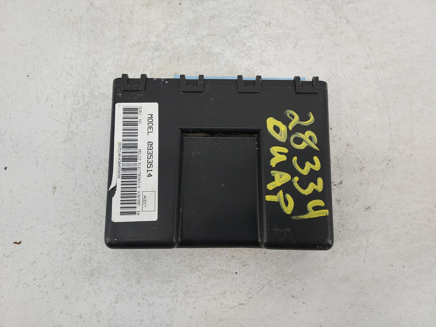 1997-2005 Buick Park Avenue Body Control Module Bcm Inner Cabin Fuse Box - Oemusedautoparts1.com