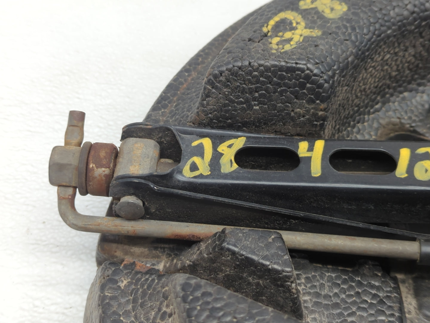 2003 Buick Regal Spare Scissor Car Jack - Oemusedautoparts1.com