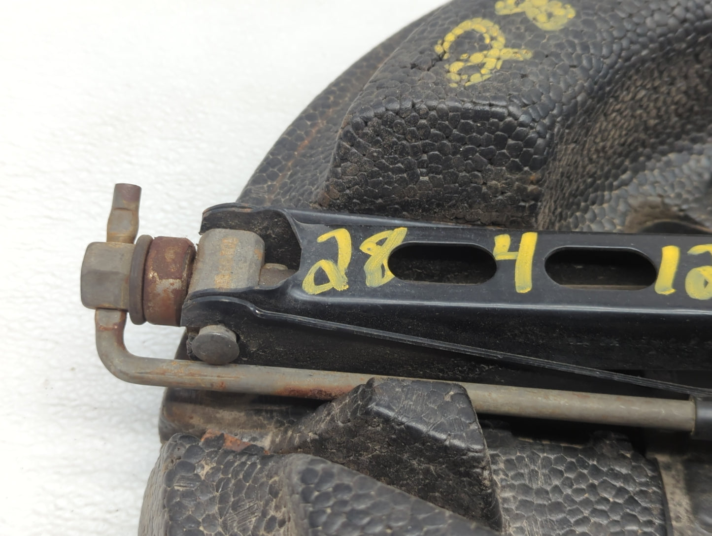 2003 Buick Regal Spare Scissor Car Jack - Oemusedautoparts1.com
