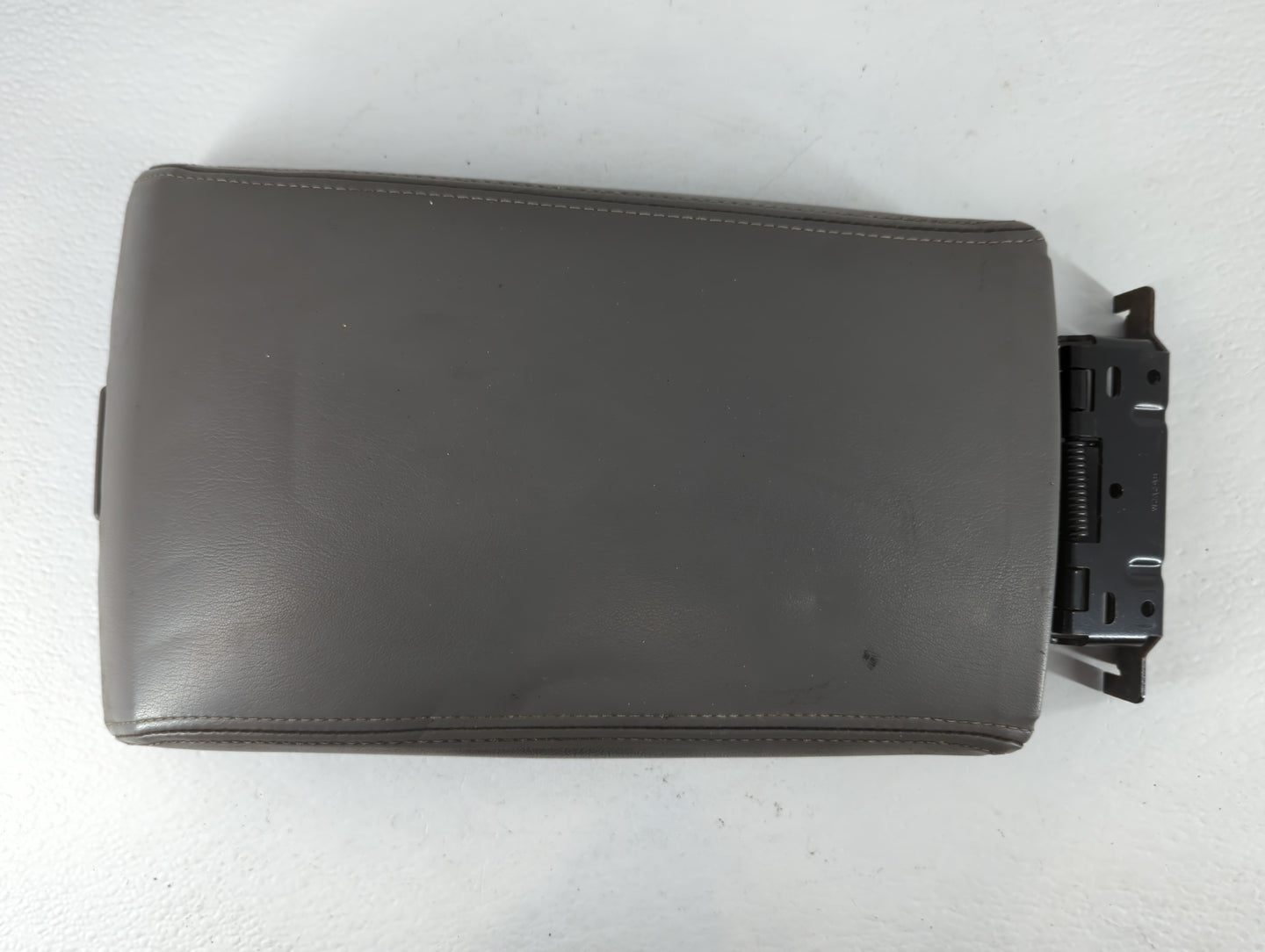 2003 Buick Rendezvous Center Console Armrest Cover Lid Fits OEM Used Auto Parts - Oemusedautoparts1.com