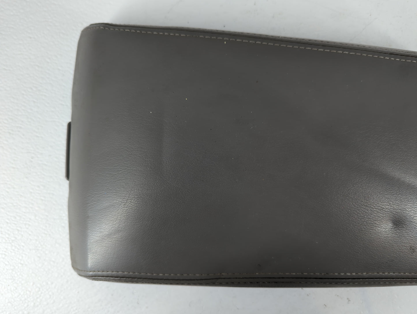 2003 Buick Rendezvous Center Console Armrest Cover Lid Fits OEM Used Auto Parts - Oemusedautoparts1.com