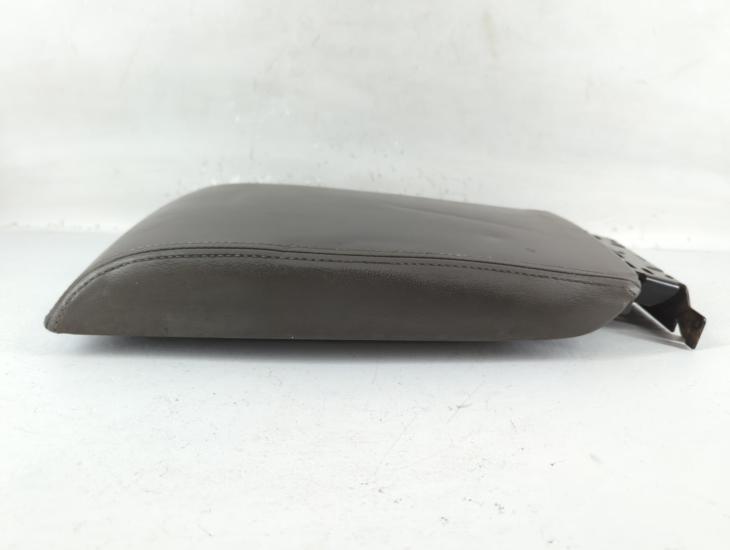 2003 Buick Rendezvous Center Console Armrest Cover Lid Fits OEM Used Auto Parts - Oemusedautoparts1.com