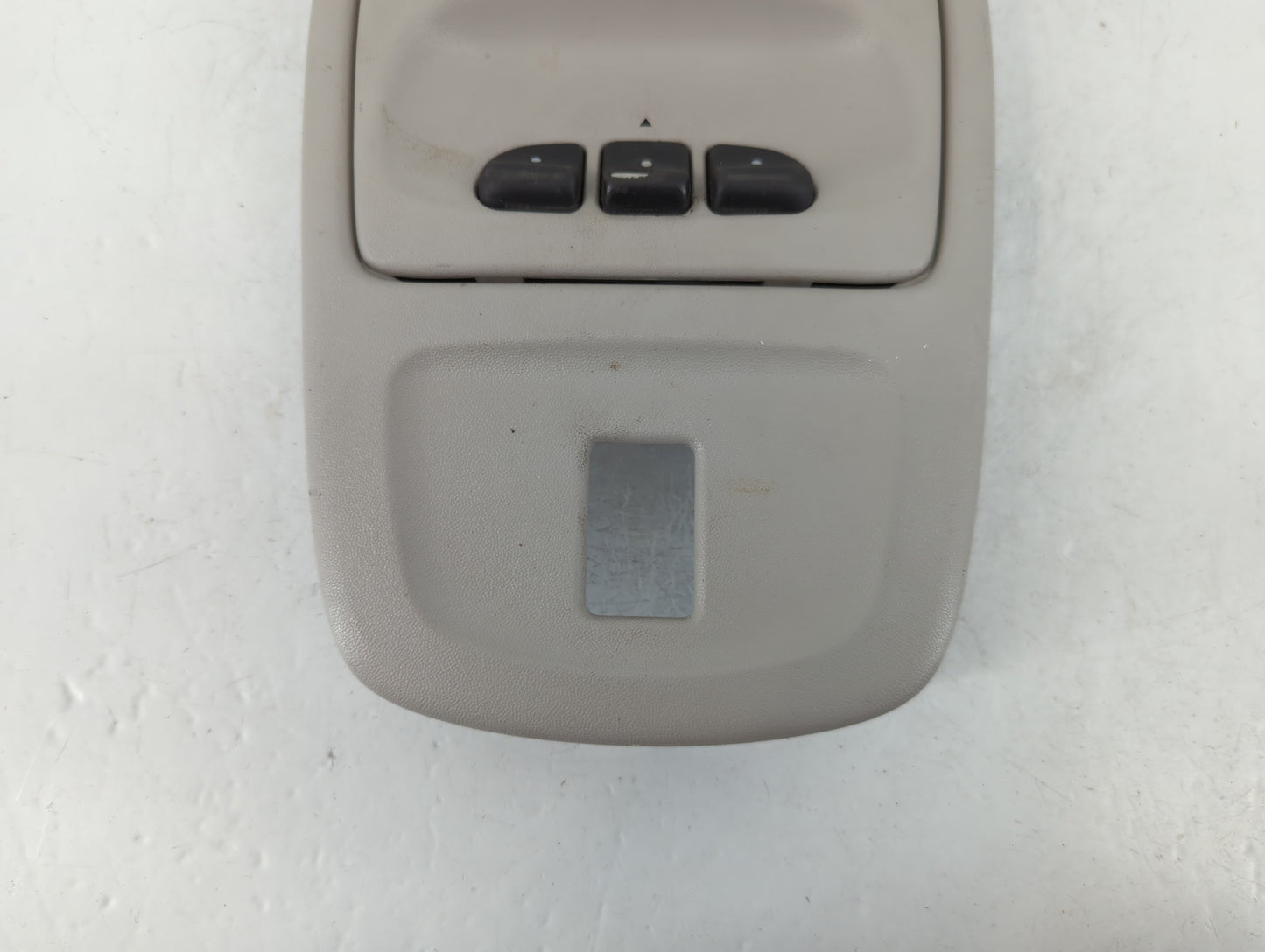 2003 Buick Rendezvous Overhead Roof Console - Oemusedautoparts1.com