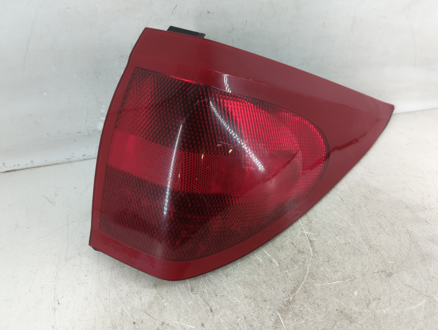 2002-2003 Buick Rendezvous Tail Light Assembly Passenger Right OEM Fits Fits 2002 2003 OEM Used Auto Parts - Oemusedautopart
