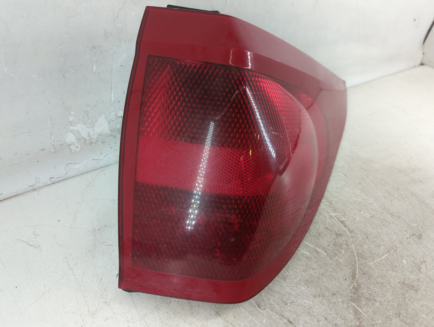 2002-2003 Buick Rendezvous Tail Light Assembly Passenger Right OEM Fits Fits 2002 2003 OEM Used Auto Parts - Oemusedautopart