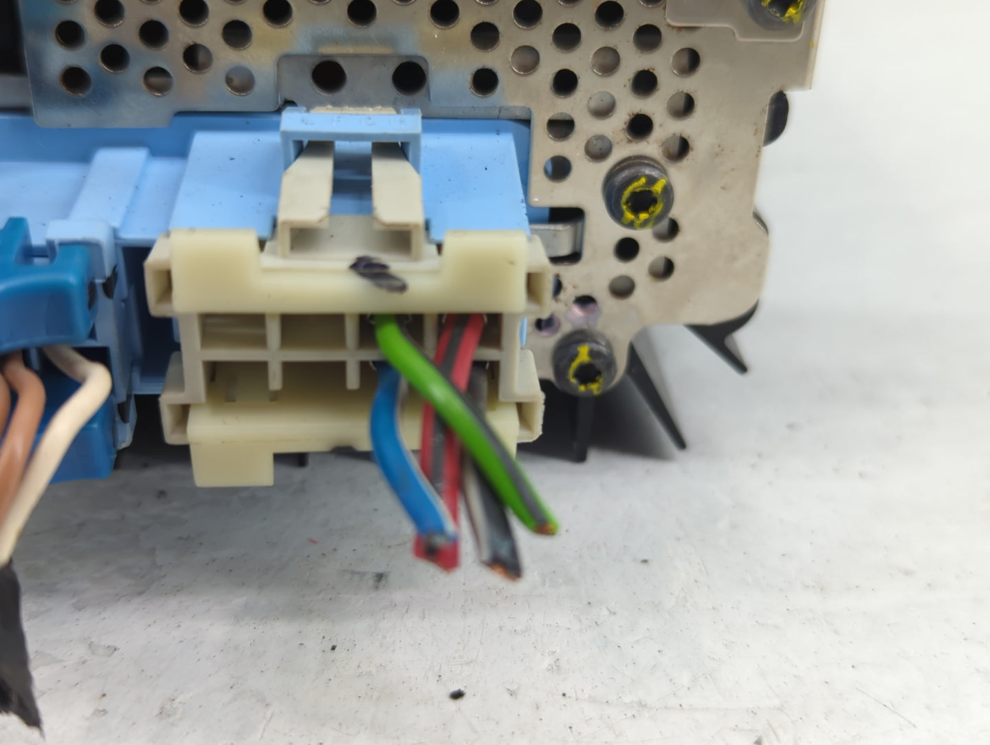 2003-2007 Cadillac Cts Radio Speaker Amplifier - Oemusedautoparts1.com
