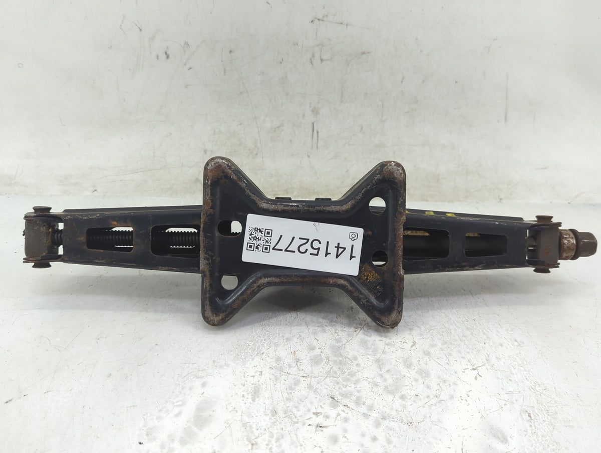2003 Cadillac Cts Spare Scissor Car Jack - Oemusedautoparts1.com