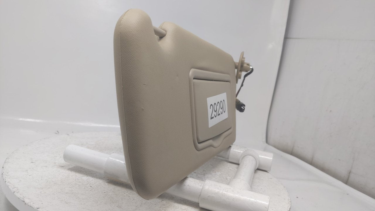 2003 Cadillac Cts Sun Visor Shade Replacement Passenger Right Mirror Fits OEM Used Auto Parts - Oemusedautoparts1.com