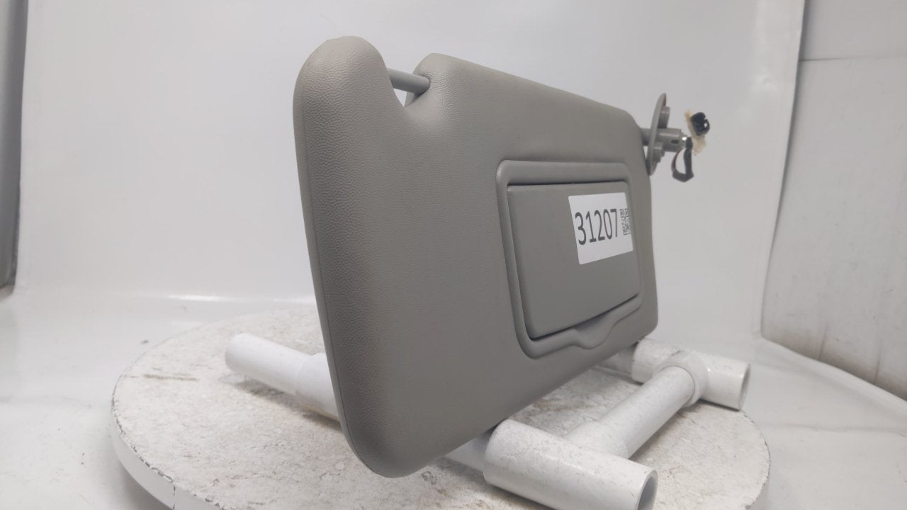 2003 Cadillac Cts Sun Visor Shade Replacement Passenger Right Mirror Fits OEM Used Auto Parts - Oemusedautoparts1.com