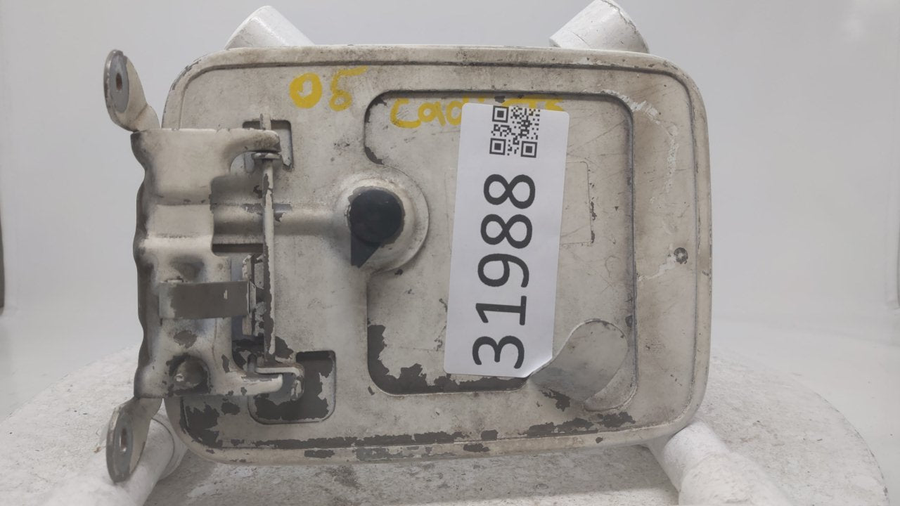 2003-2007 Cadillac Cts Fuel Tank Door Lid Gas Tank R8S19B17 - Oemusedautoparts1.com