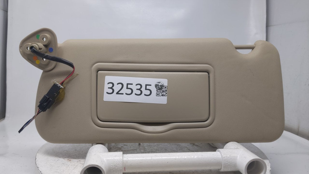 2003 Cadillac Cts Sun Visor Shade Replacement Driver Left Mirror Fits OEM Used Auto Parts - Oemusedautoparts1.com