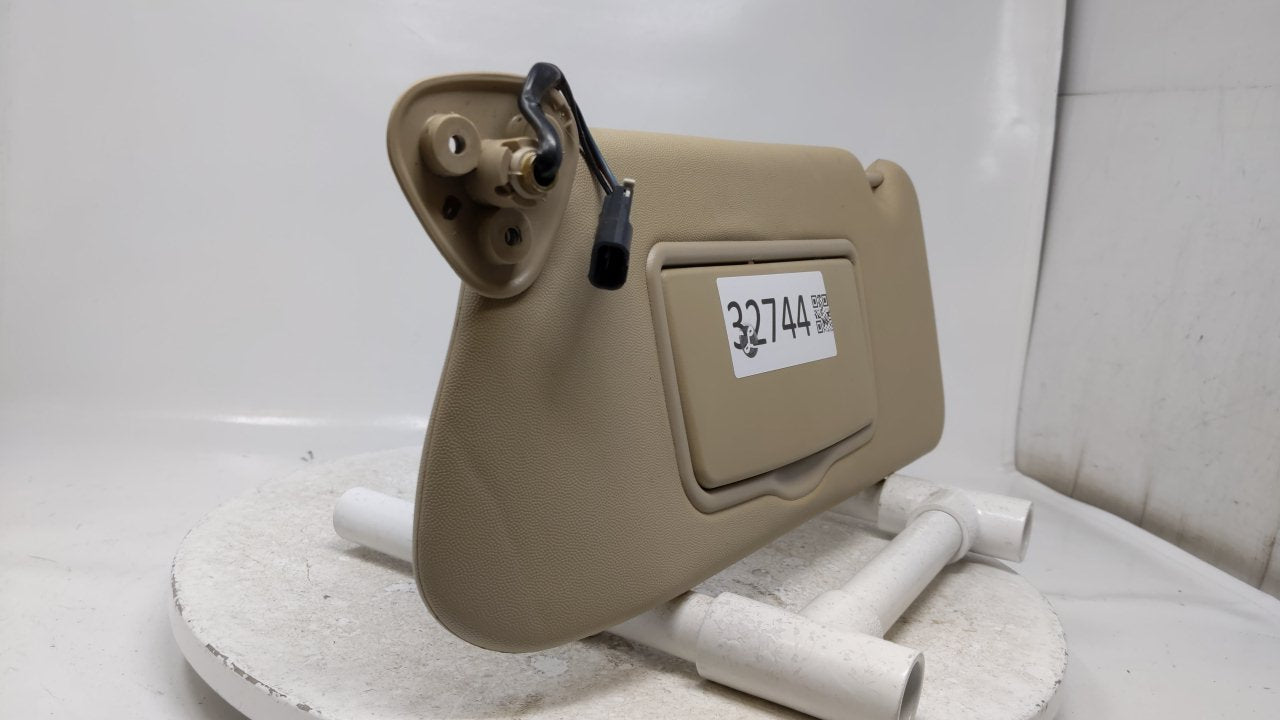 2003 Cadillac Cts Sun Visor Shade Replacement Driver Left Mirror Fits OEM Used Auto Parts - Oemusedautoparts1.com