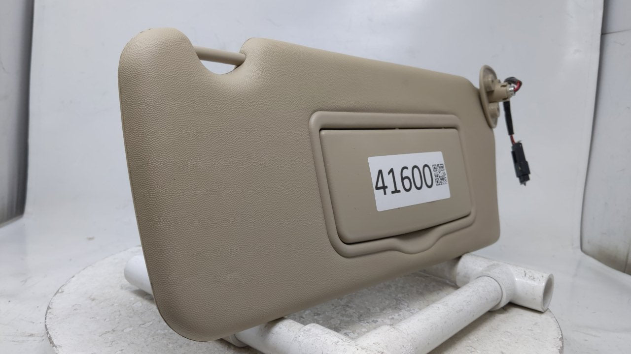 2003 Cadillac Cts Sun Visor Shade Replacement Passenger Right Mirror Fits OEM Used Auto Parts - Oemusedautoparts1.com