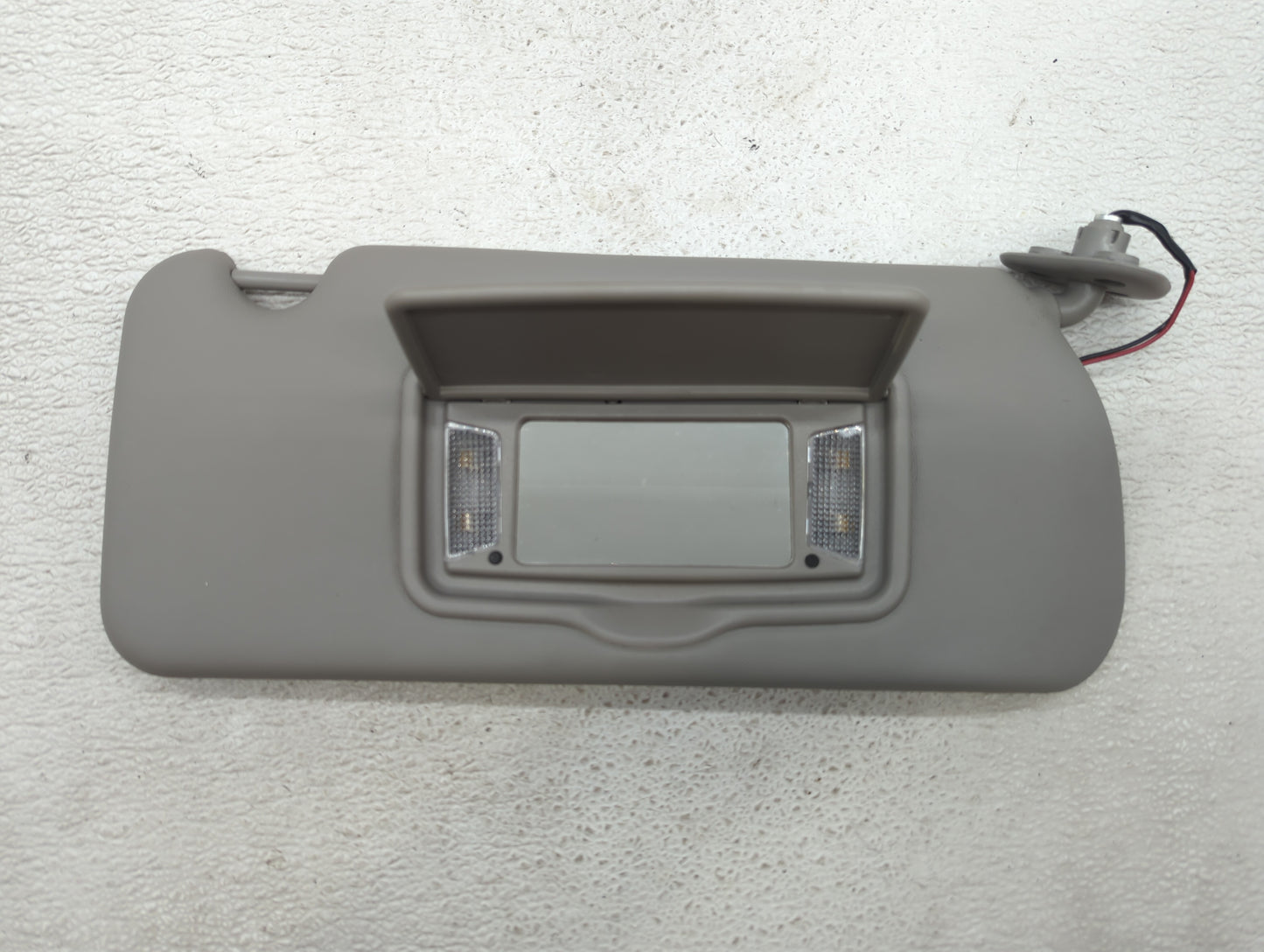 2003-2007 Cadillac Cts Sun Visor Shade Replacement Passenger Right Mirror Fits Fits 2003 2004 2005 2006 2007 OEM Used Auto P