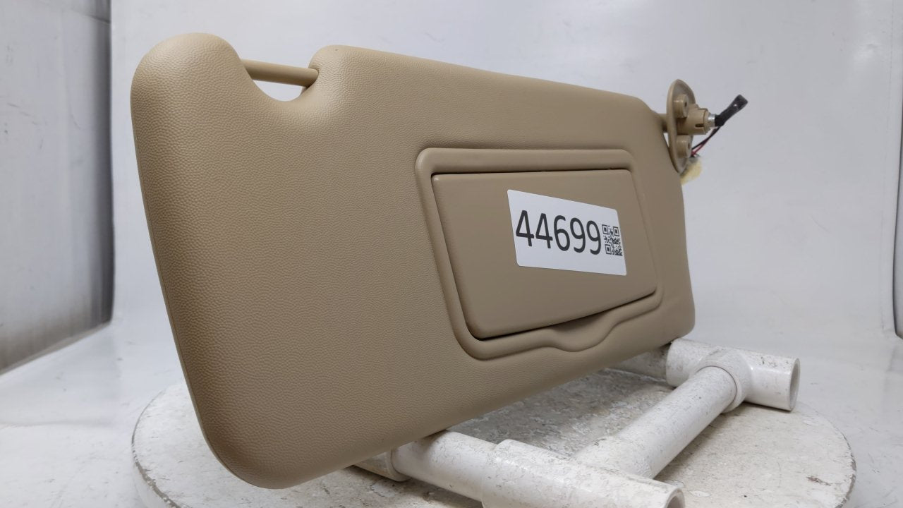 2003 Cadillac Cts Sun Visor Shade Replacement Passenger Right Mirror Fits OEM Used Auto Parts - Oemusedautoparts1.com