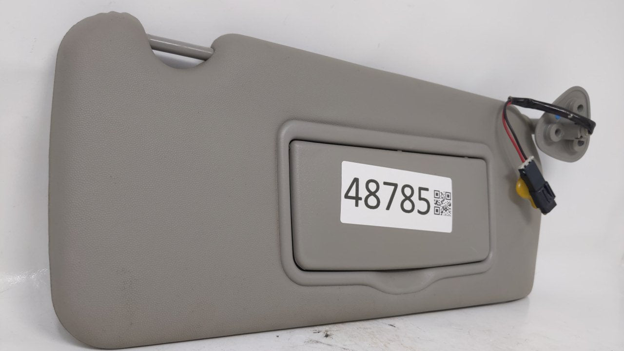 2003 Cadillac Cts Sun Visor Shade Replacement Passenger Right Mirror Fits OEM Used Auto Parts - Oemusedautoparts1.com