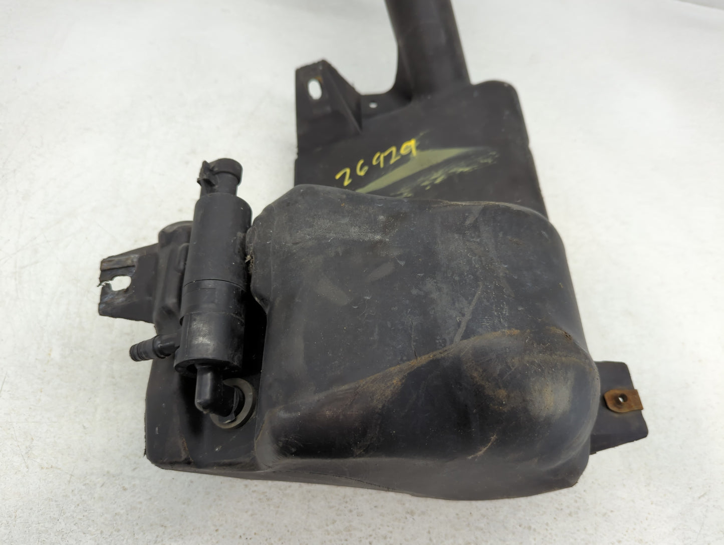2003-2007 Cadillac Cts Windshield Washer Fluid Reservoir Bottle Oem - Oemusedautoparts1.com