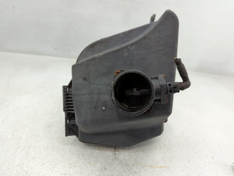 compare product 2003-2004 Cadillac Cts Air Cleaner Intake-duct Hose Tube