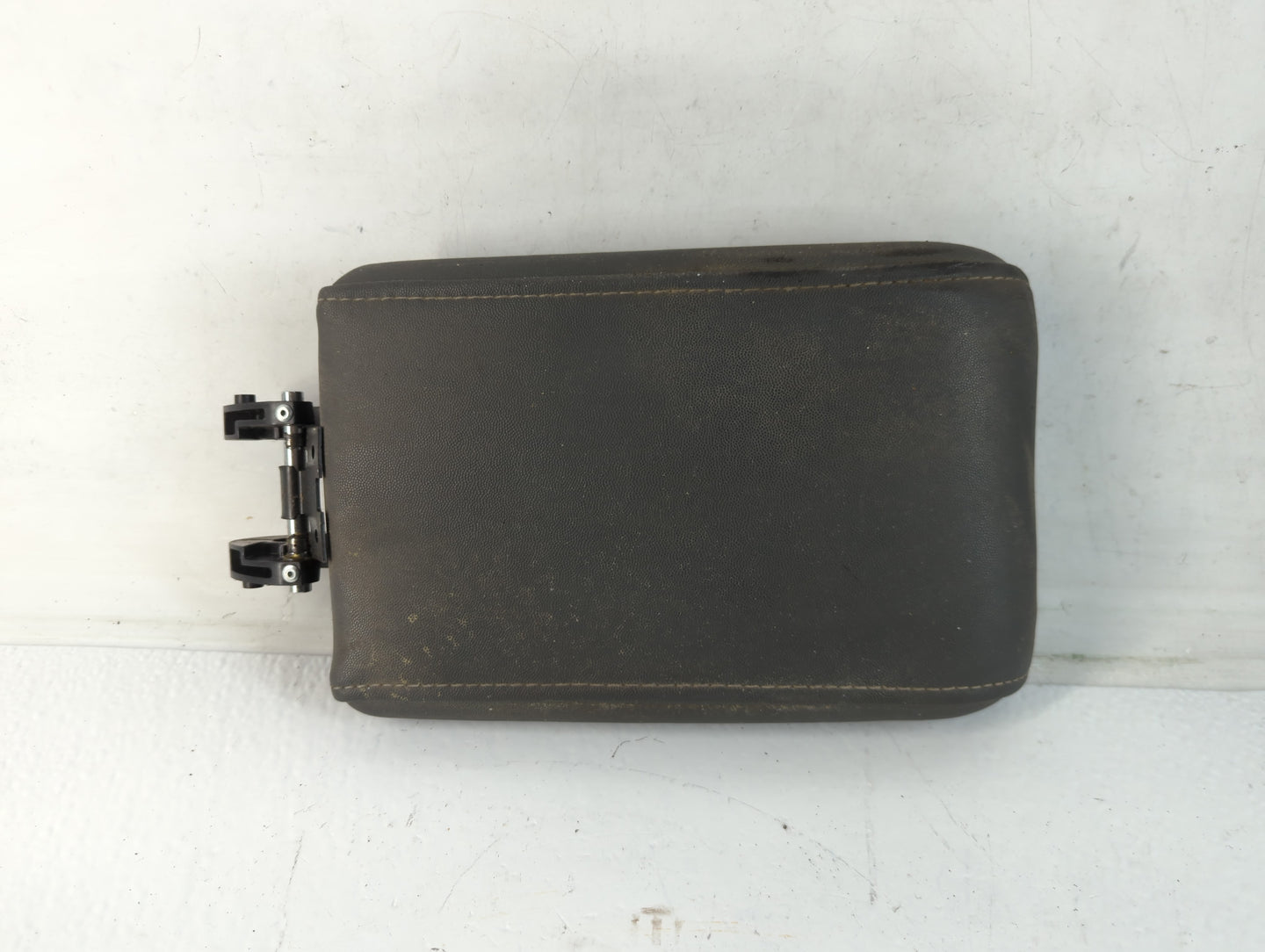 2003 Cadillac Cts Center Console Armrest Cover Lid Fits OEM Used Auto Parts - Oemusedautoparts1.com