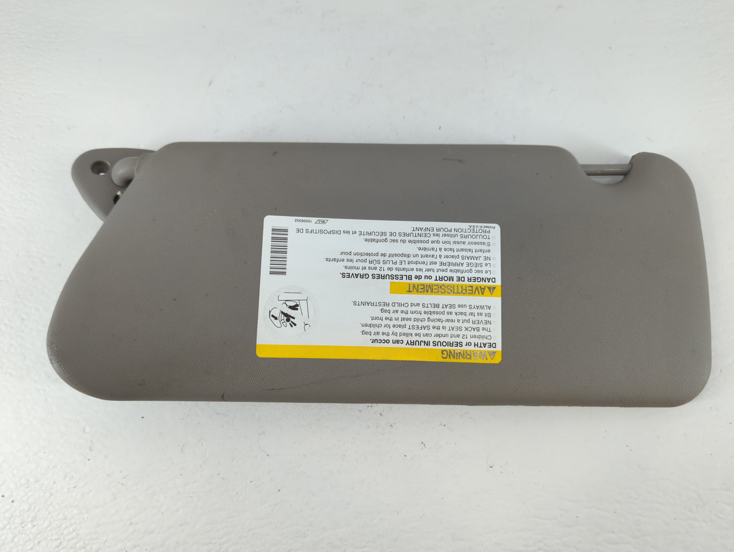 2003-2007 Cadillac Cts Sun Visor Shade Replacement Passenger Right Mirror Fits Fits 2003 2004 2005 2006 2007 OEM Used Auto P