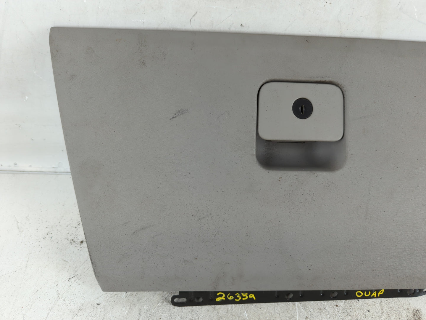 2003 Cadillac Cts Passenger Glove Box Door Storage Compartment 774689 - Oemusedautoparts1.com