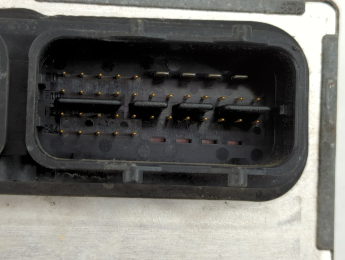 2003-2003 Cadillac Cts Chassis Control Module Ccm Bcm Body Control - Oemusedautoparts1.com