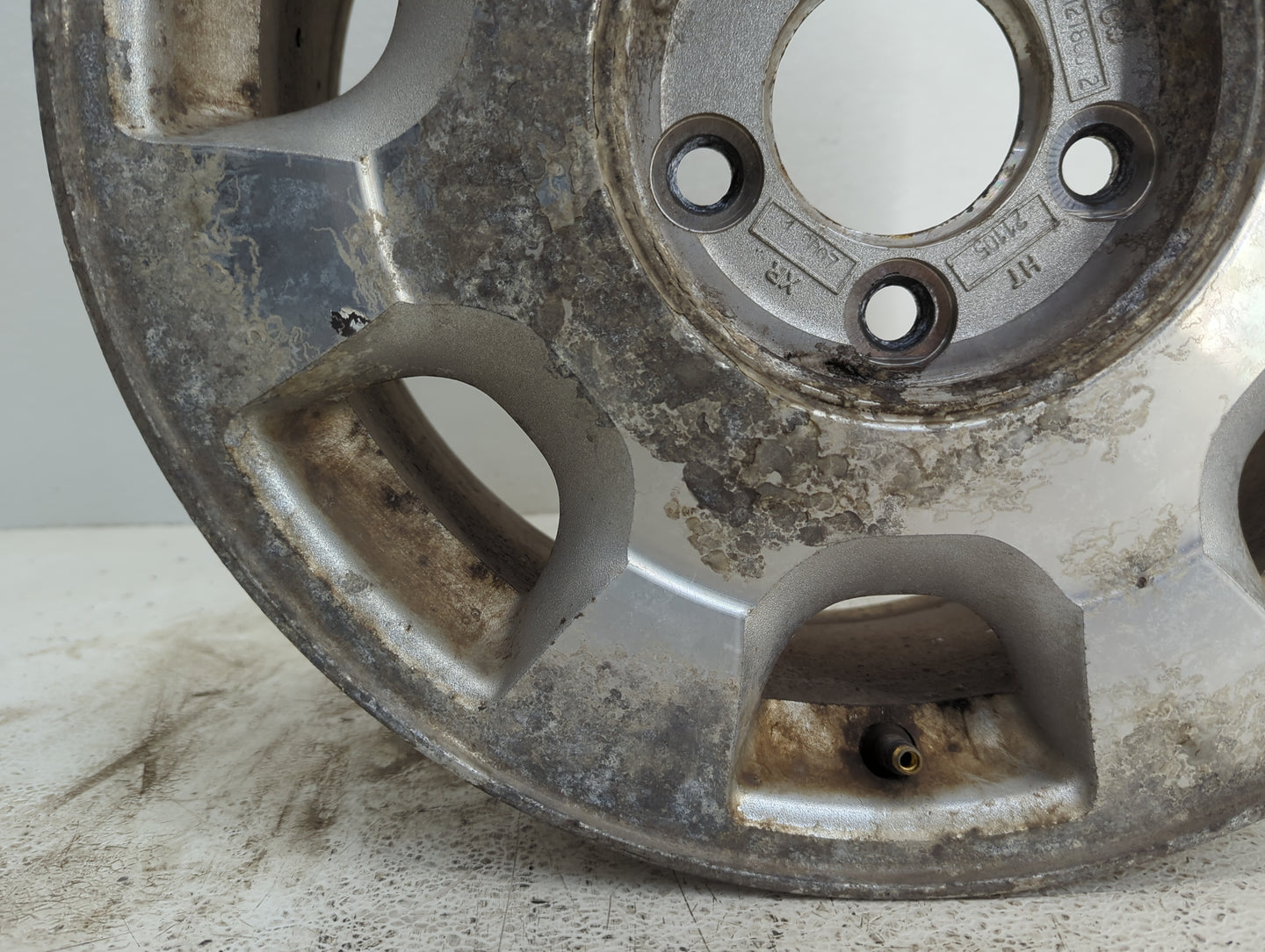 2000-2005 Cadillac Deville Oem Wheel Rim - Oemusedautoparts1.com