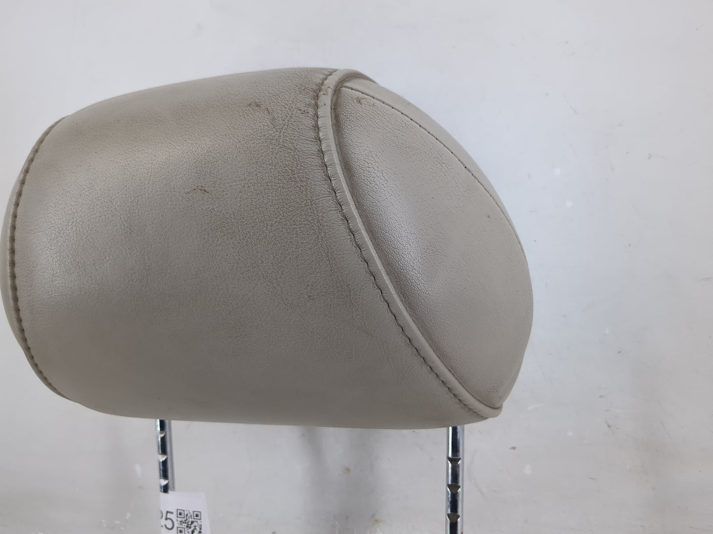 2000-2003 Cadillac Deville Headrest Head Rest Rear Center Seat Fits Fits 2000 2001 2002 2003 OEM Used Auto Parts - Oemusedau