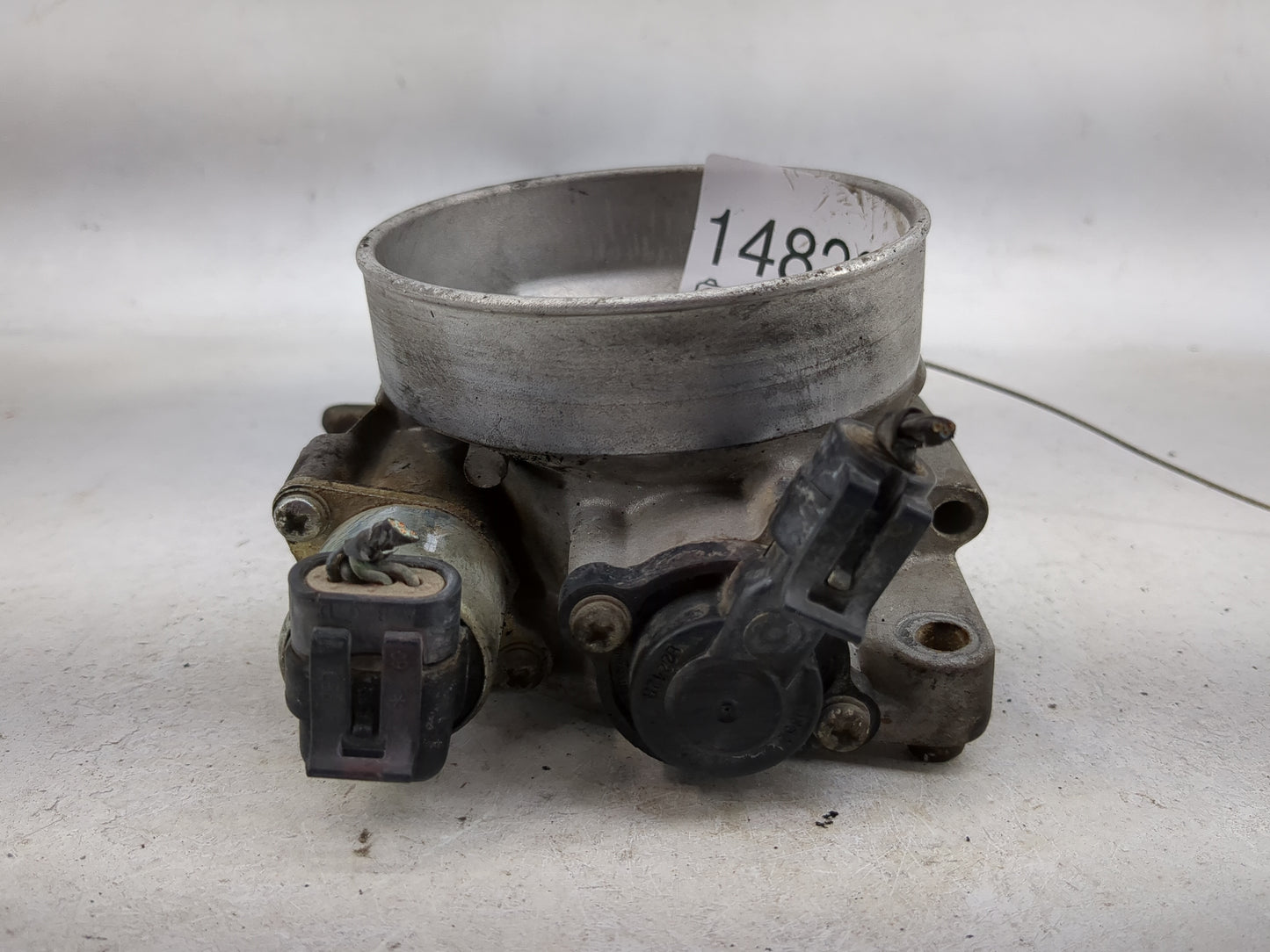 2000-2005 Cadillac Deville Throttle Body Fits Fits 2000 2001 2002 2003 2004 2005 OEM Used Auto Parts - Oemusedautoparts1.com