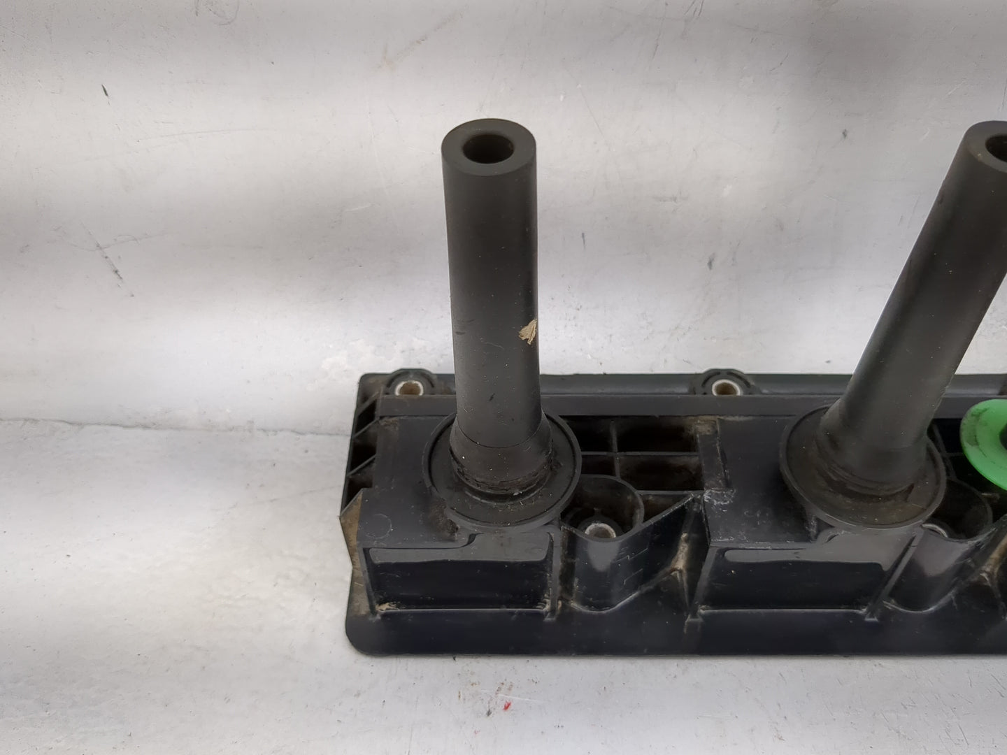 2003 Cadillac Deville Ignition Coil Igniter Pack - Oemusedautoparts1.com