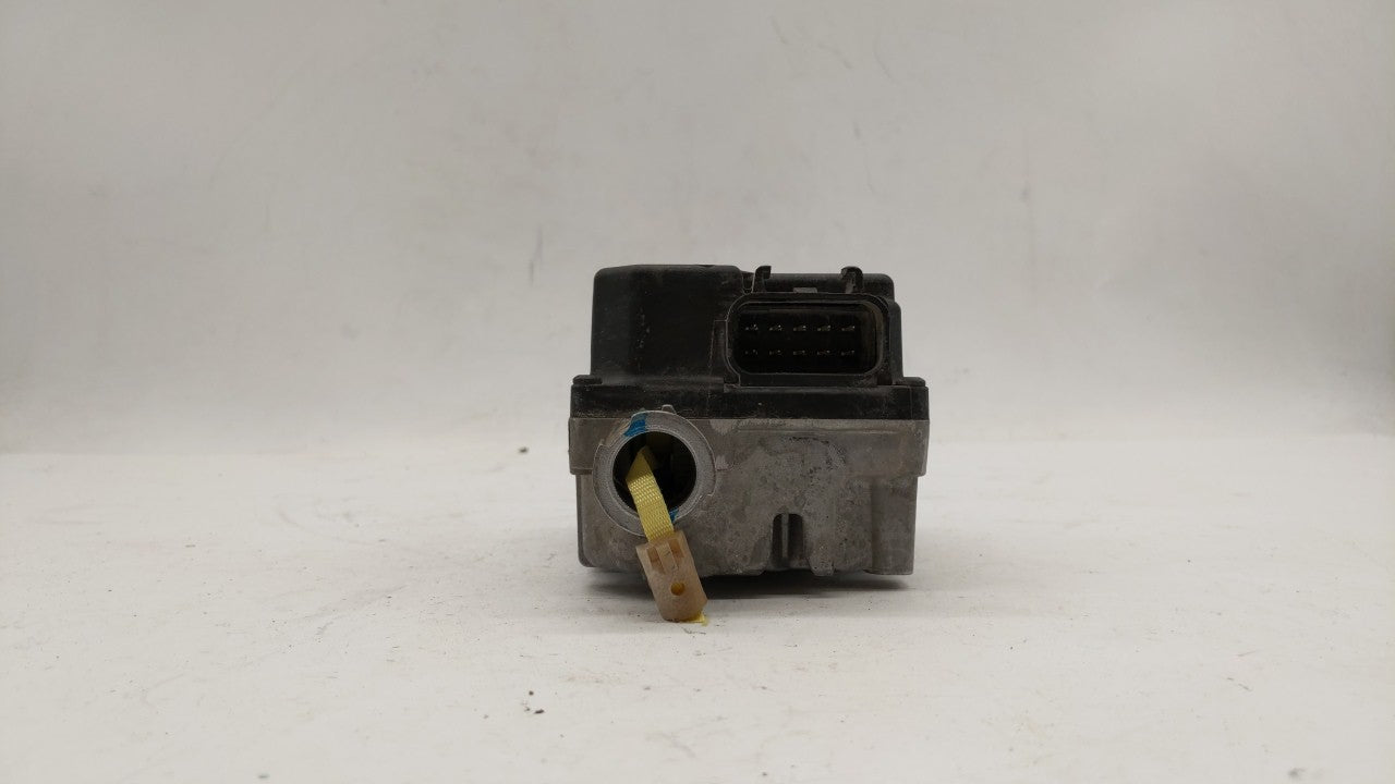 2002-2003 Cadillac Deville Chassis Control Module Ccm Bcm Body Control - Oemusedautoparts1.com