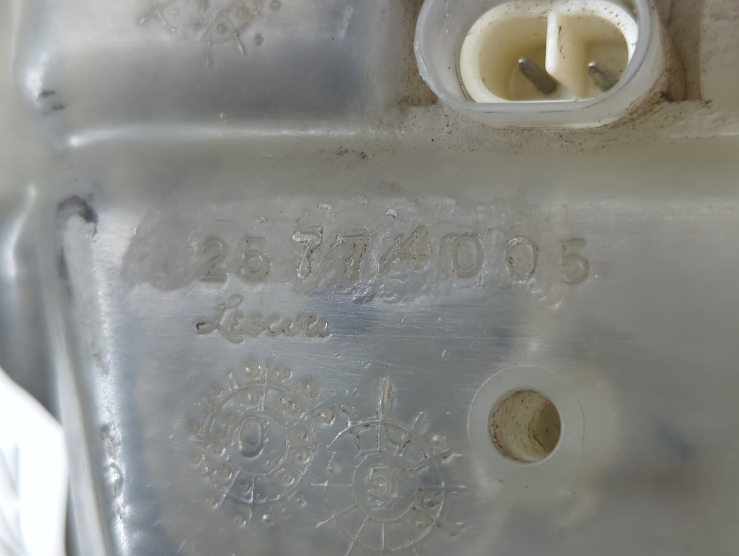 2000 Cadillac Deville Radiator Coolant Overflow Expansion Tank Bottle - Oemusedautoparts1.com
