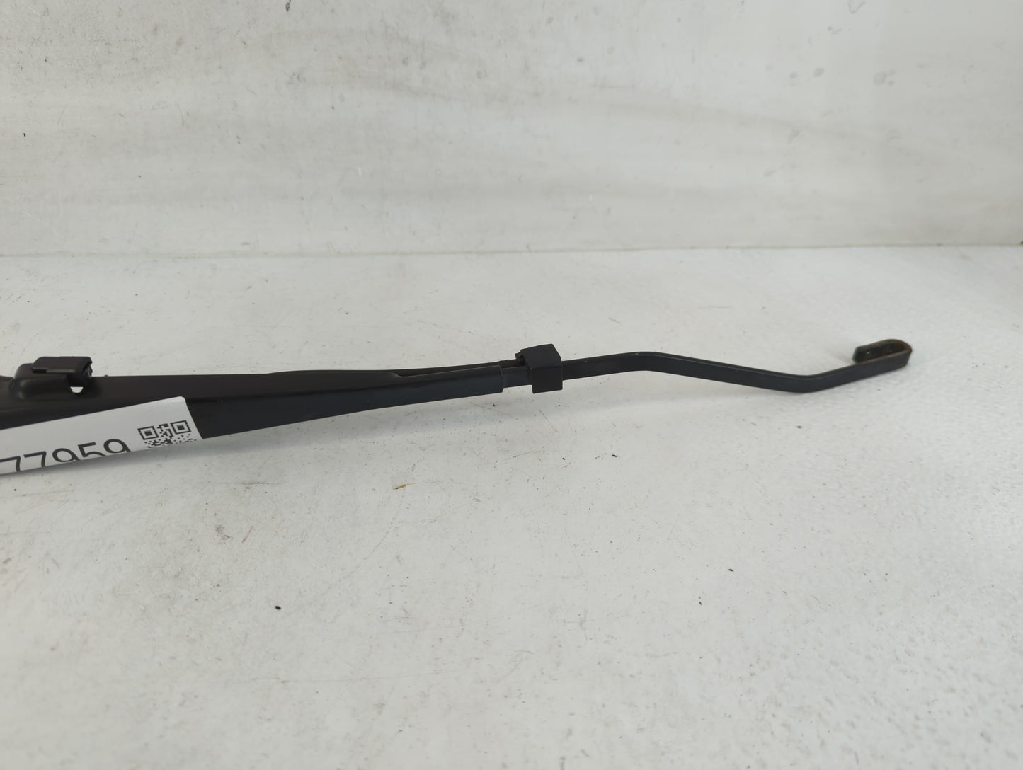 2003 Cadillac Deville Front Drivers Wiper Arm Oem - Oemusedautoparts1.com