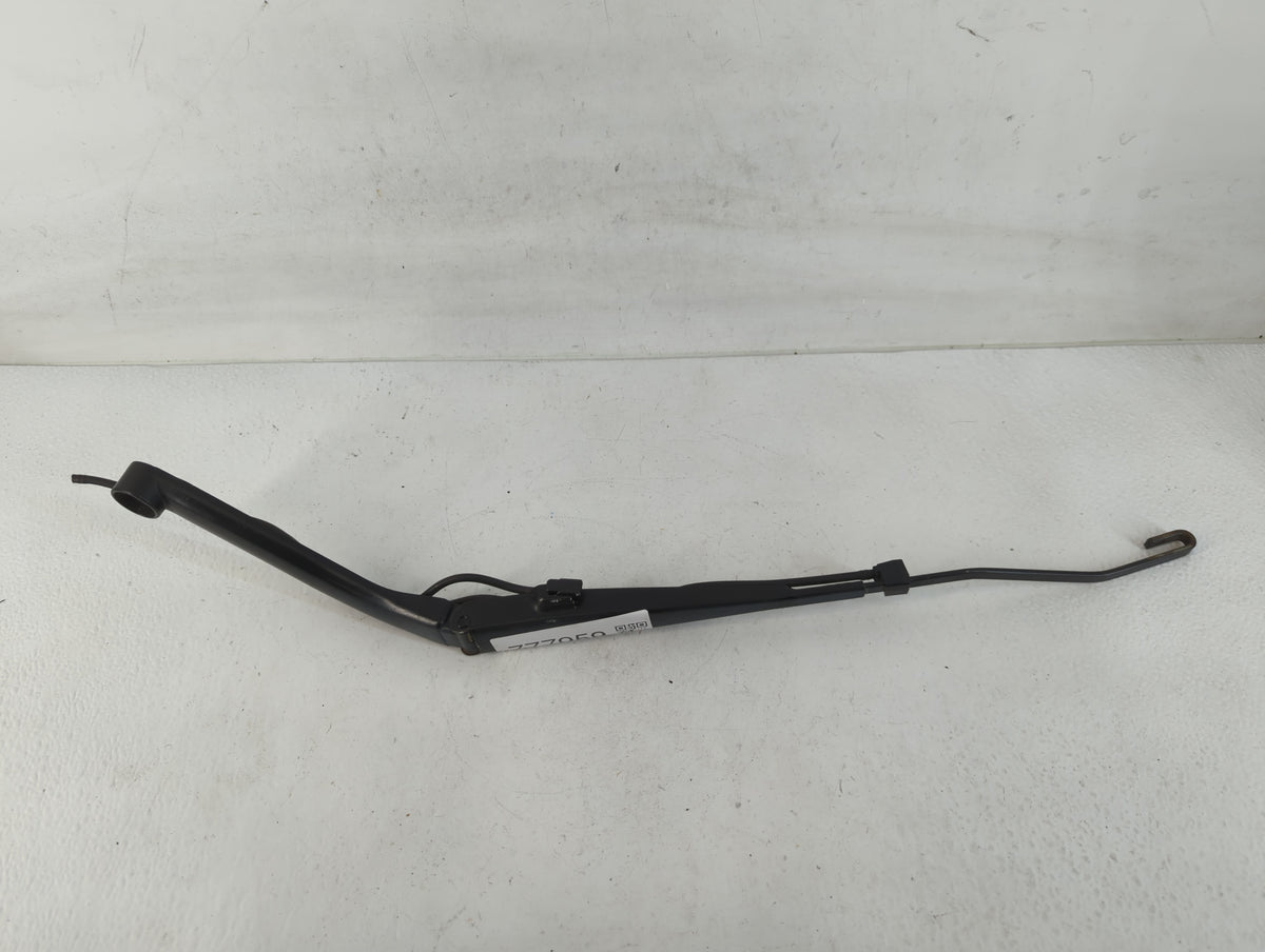 2003 Cadillac Deville Front Drivers Wiper Arm Oem 777959 - Oemusedautoparts1.com