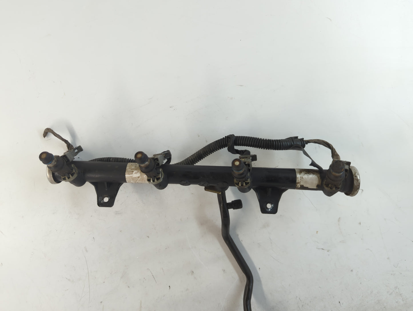 2003 Cadillac Escalade Fuel Injectors P/N:17201017 Fits OEM Used Auto Parts - Oemusedautoparts1.com