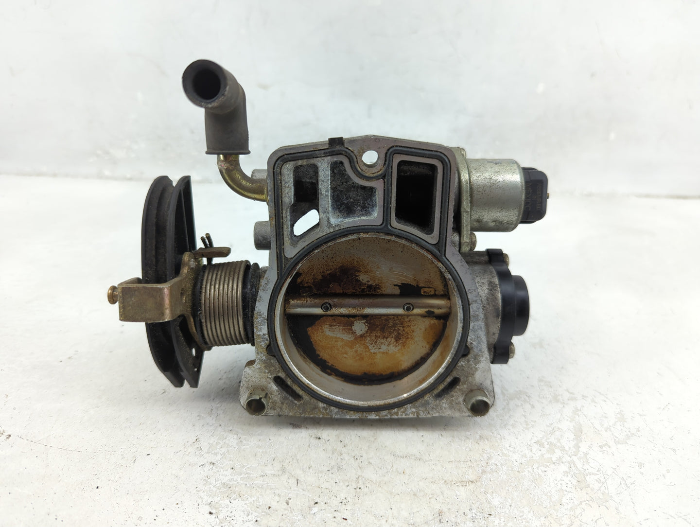 2000-2004 Cadillac Seville Throttle Body Fits Fits 2000 2001 2002 2003 2004 2005 OEM Used Auto Parts - Oemusedautoparts1.com