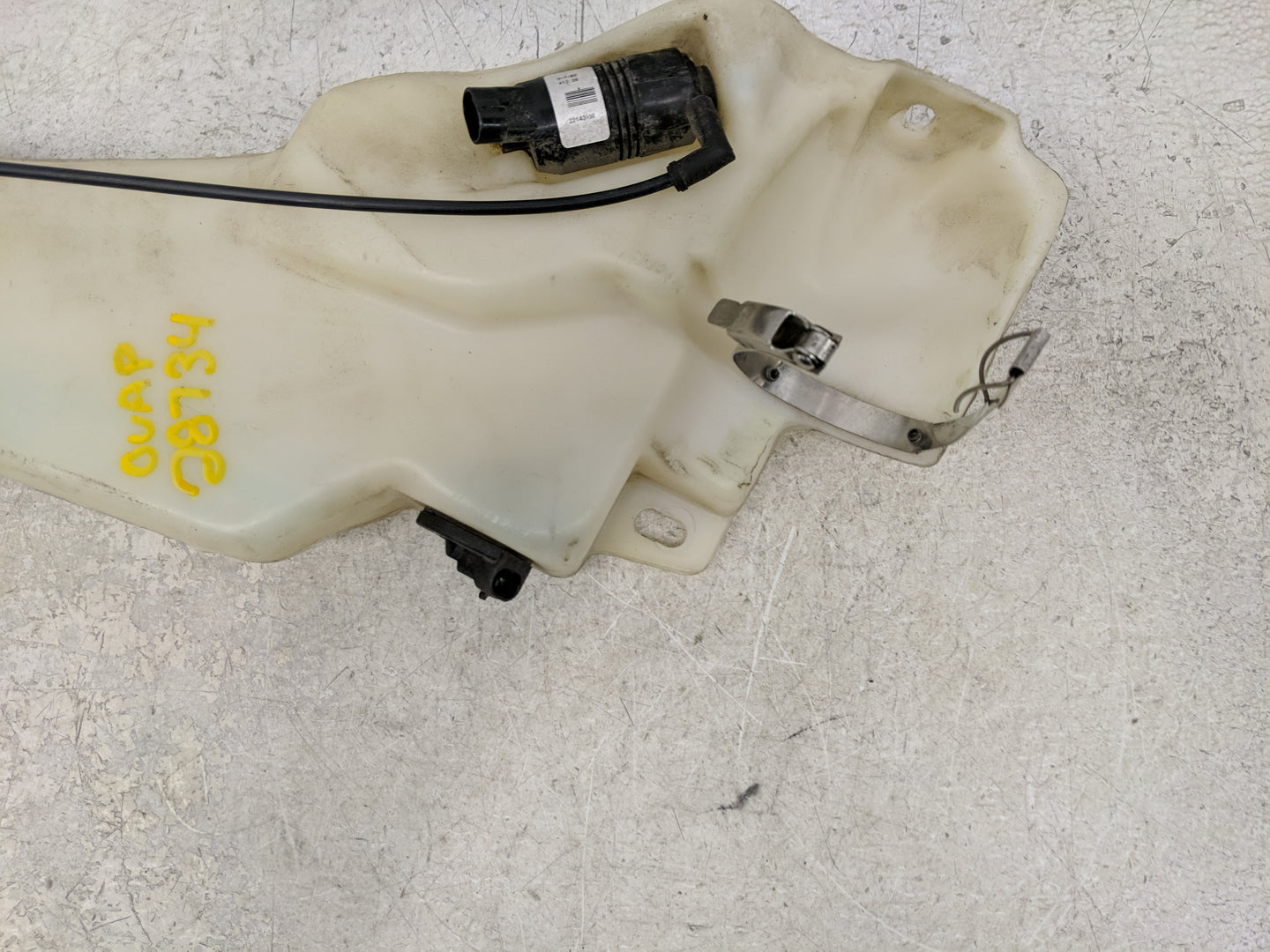1998-2004 Cadillac Seville Windshield Washer Fluid Reservoir Bottle Oem - Oemusedautoparts1.com